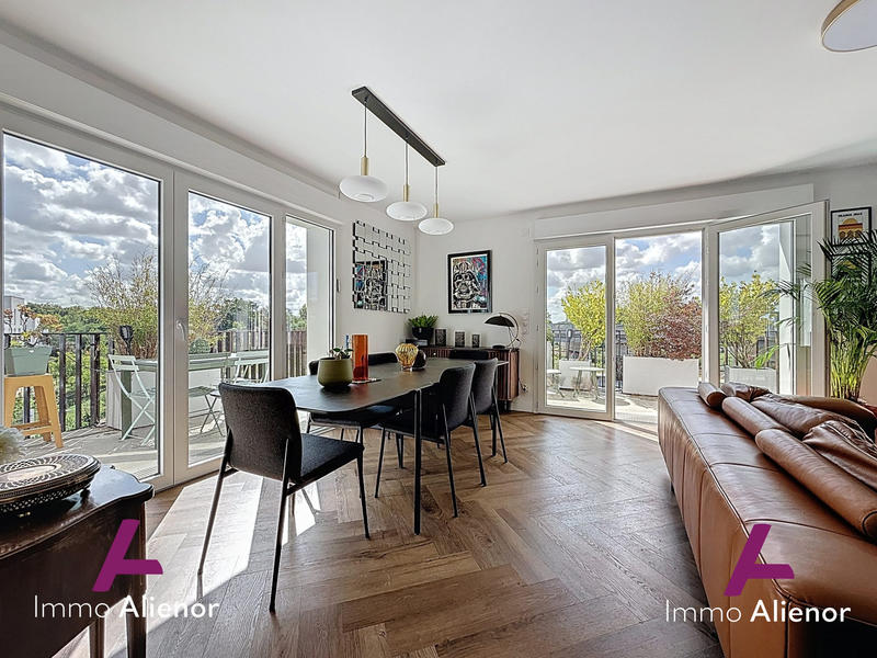 Appartement - 140 m² - 5 pièces