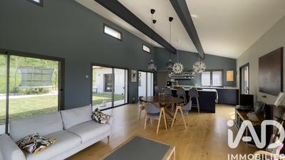Maison - 159 m² - 5 pièces