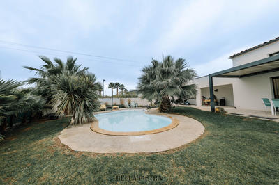 Maison - 218 m² - 5 pièces