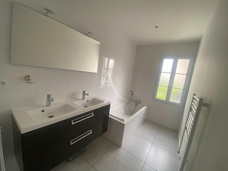 Maison - 101 m² - 5 pièces