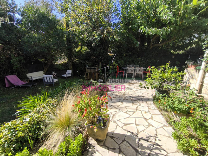 Maison - 111 m² - 6 pièces