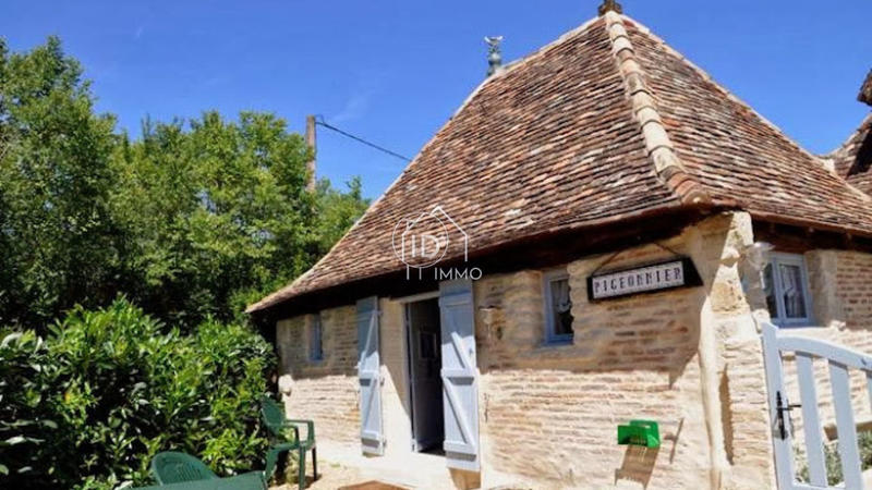 Maison - 274 m² - 13 pièces