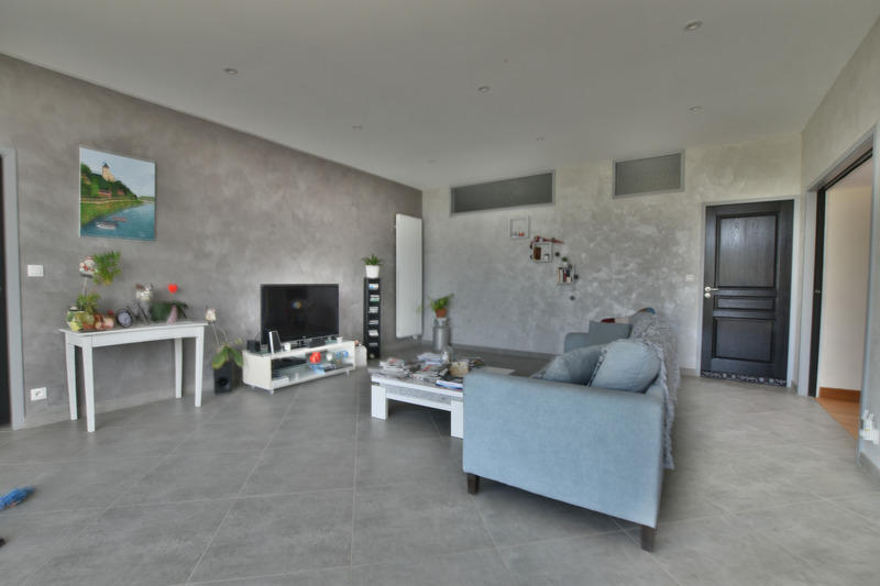 Maison - 166 m² - 7 pièces