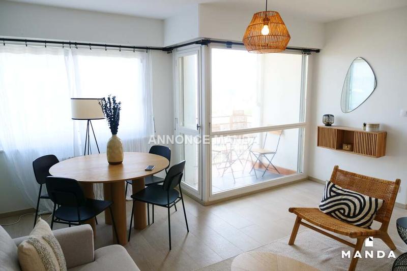 Chambre - 11 m² - 4 pièces