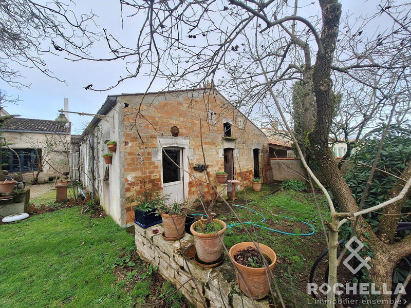 Maison ancienne - 255 m² - 8 pièces