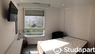 Chambre - 11 m² - 1 pièce