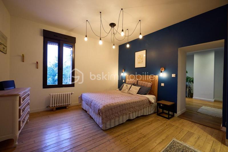 Maison de maîtres - 259 m² - 8 pièces