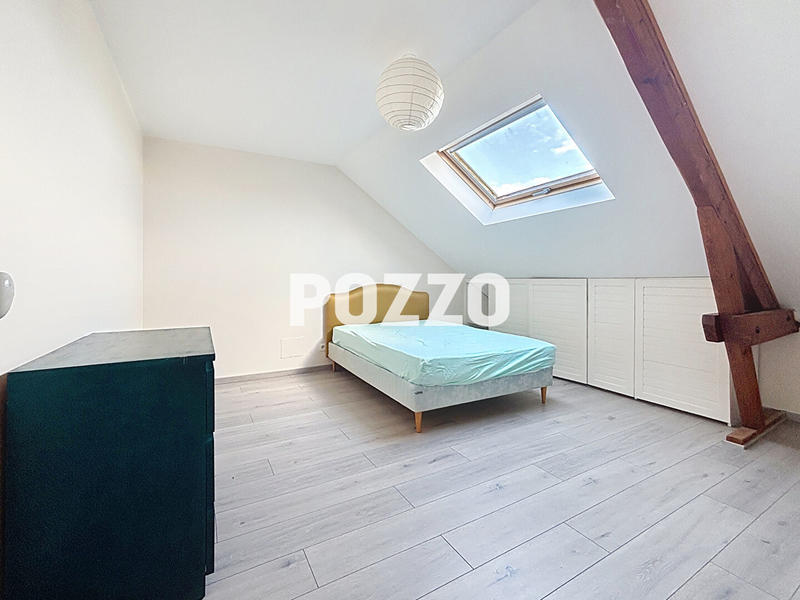 Maison - 215 m² - 8 pièces