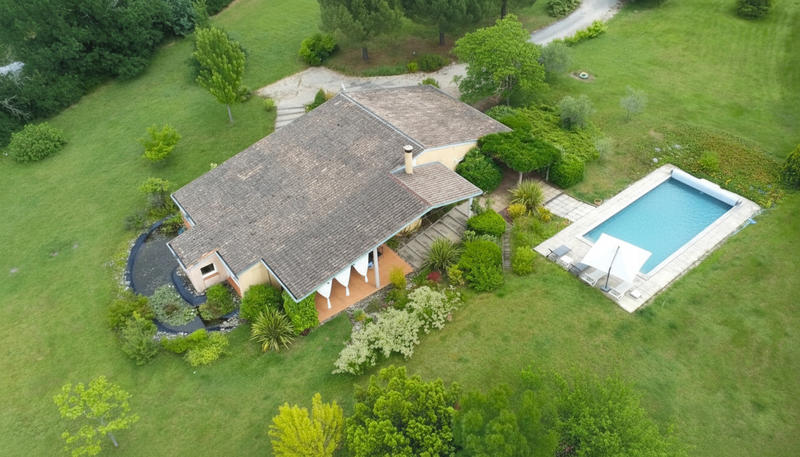 Maison - 197 m² - 6 pièces