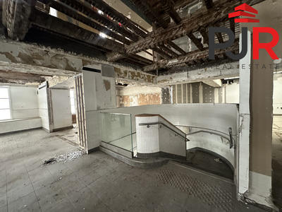 Local commercial - 549 m²