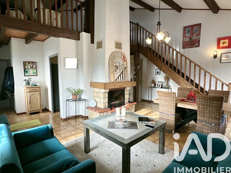 Maison - 107 m² - 6 pièces