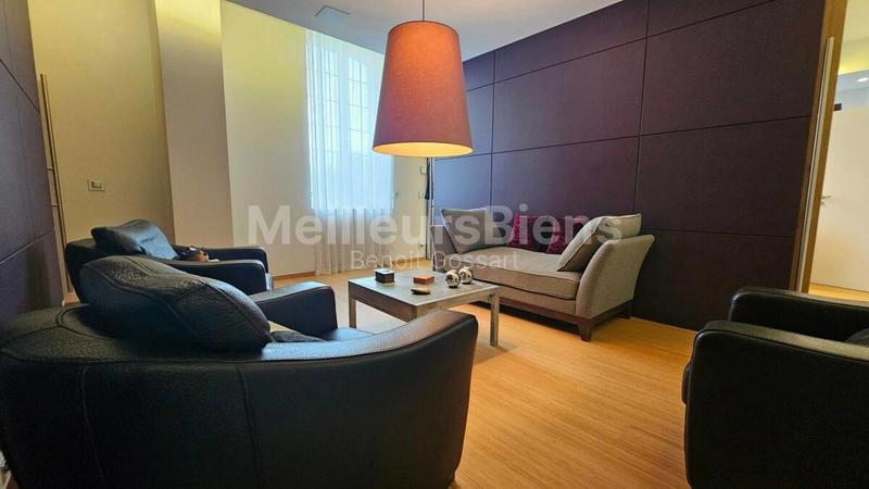 Château - 800 m² - 15 pièces