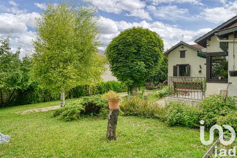 Maison - 93 m² - 5 pièces