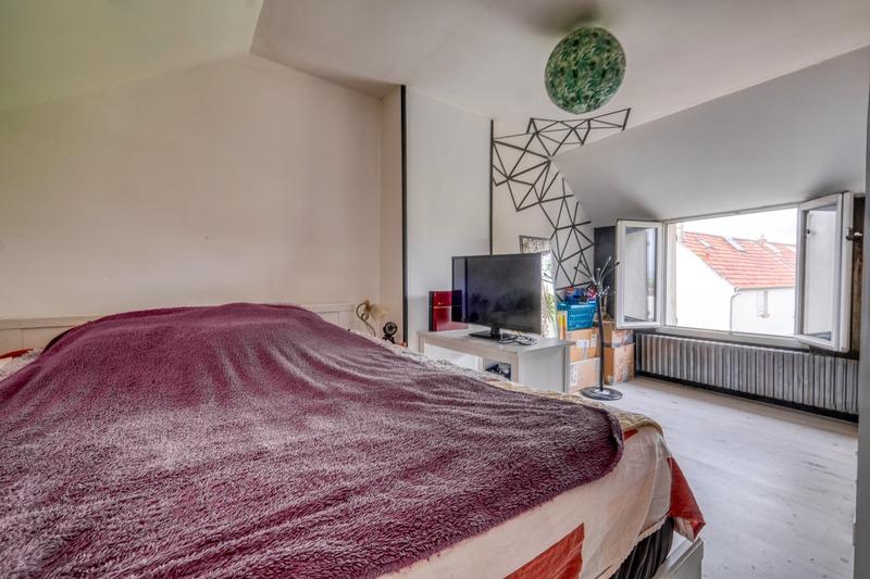 Maison - 261 m² - 10 pièces