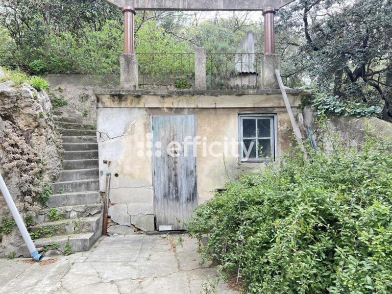 Maison - 180 m² - 7 pièces