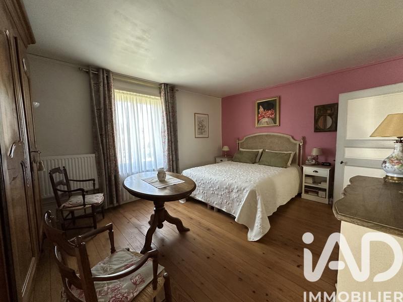 Maison - 189 m² - 8 pièces