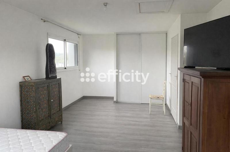 Maison - 97 m² - 4 pièces