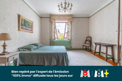 Maison - 279 m² - 9 pièces