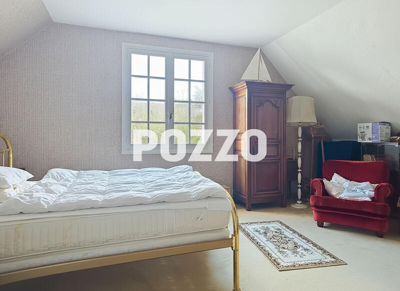 Maison - 193 m² - 8 pièces