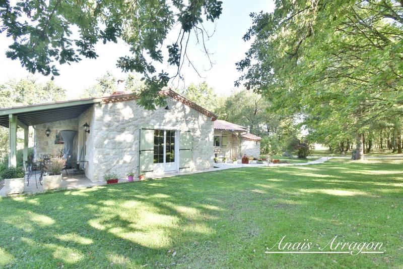 Propriété - 186 m² - 5 pièces