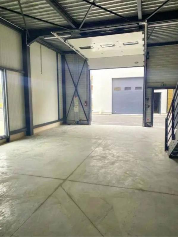 Entrepôt - 175 m²
