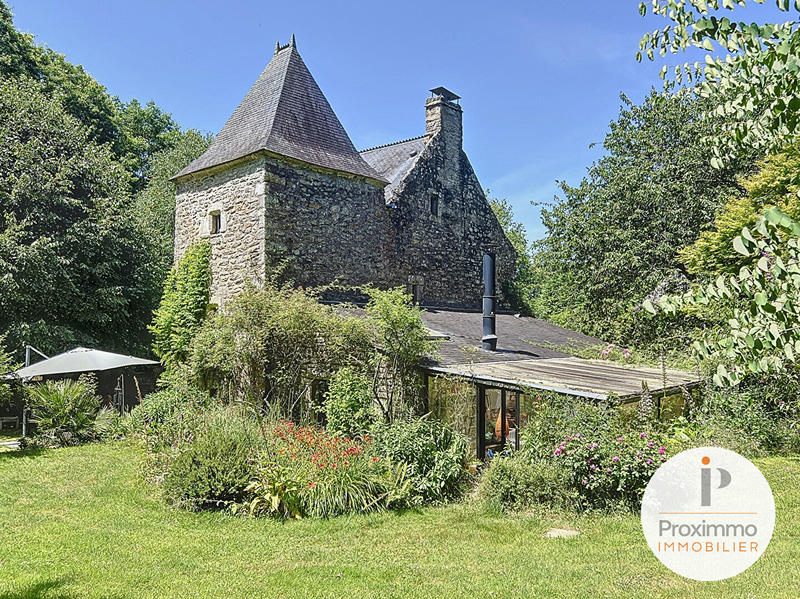 Maison - 269 m² - 10 pièces