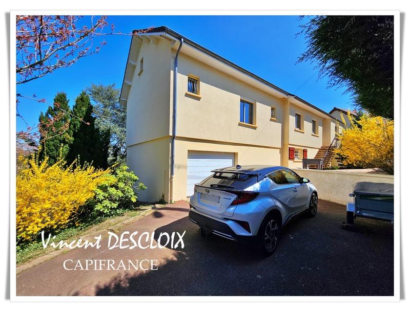 Maison - 186 m² - 8 pièces