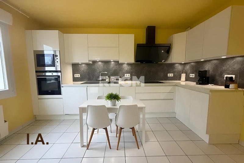 Maison - 158 m² - 5 pièces
