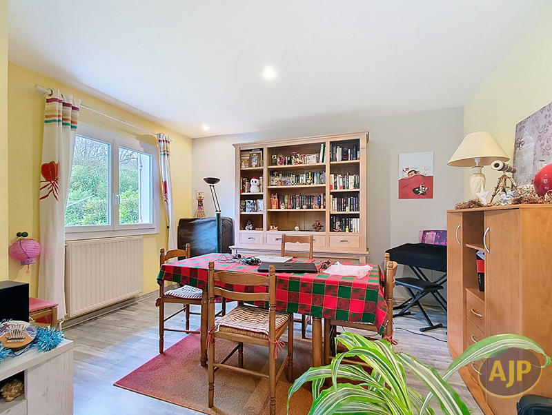 Maison - 138 m² - 5 pièces