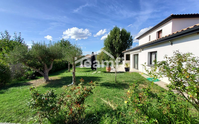 Villa - 176 m² - 6 pièces
