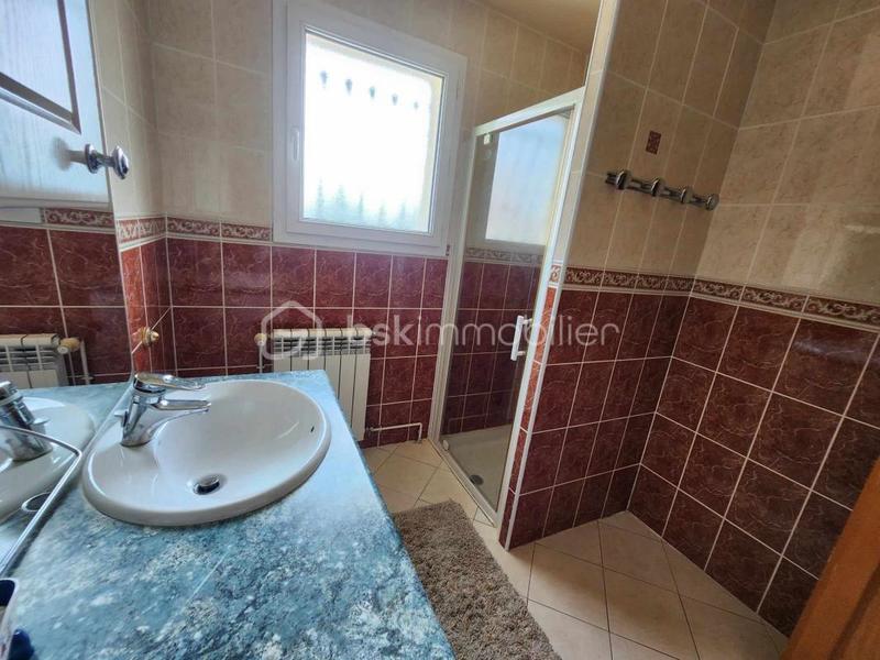 Maison traditionnelle - 173 m² - 7 pièces