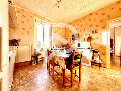 Appartement - 100 m² - 3 pièces