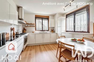 Maison - 230 m² - 9 pièces