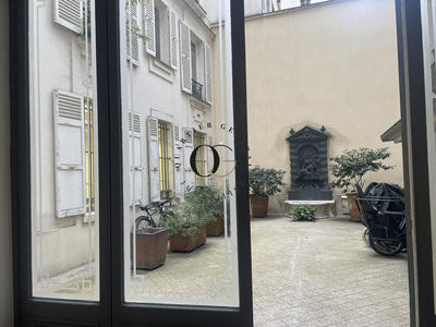 Local commercial - 128 m² - 3 pièces