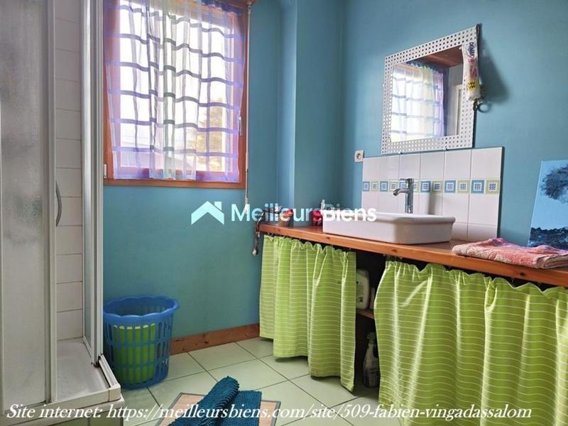 Propriété - 122 m² - 4 pièces