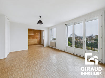 Appartement - 87 m² - 4 pièces