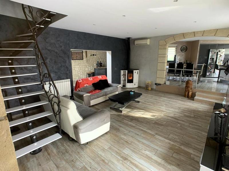 Maison - 187 m² - 6 pièces