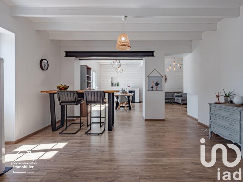 Maison - 265 m² - 9 pièces