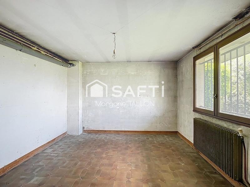 Maison - 94 m² - 5 pièces