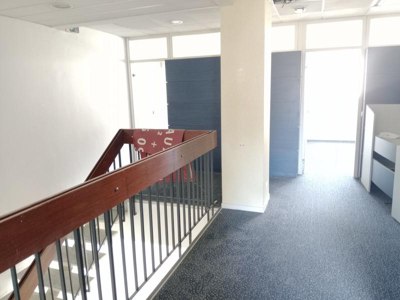 Local commercial - 200 m²