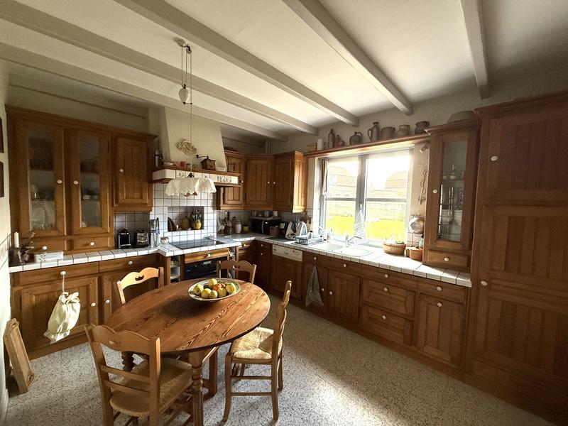 Maison - 166 m² - 8 pièces