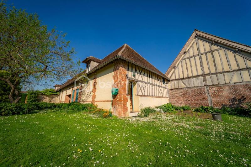 Propriété - 324 m² - 11 pièces