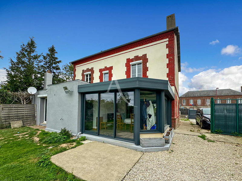 Maison - 161 m² - 8 pièces