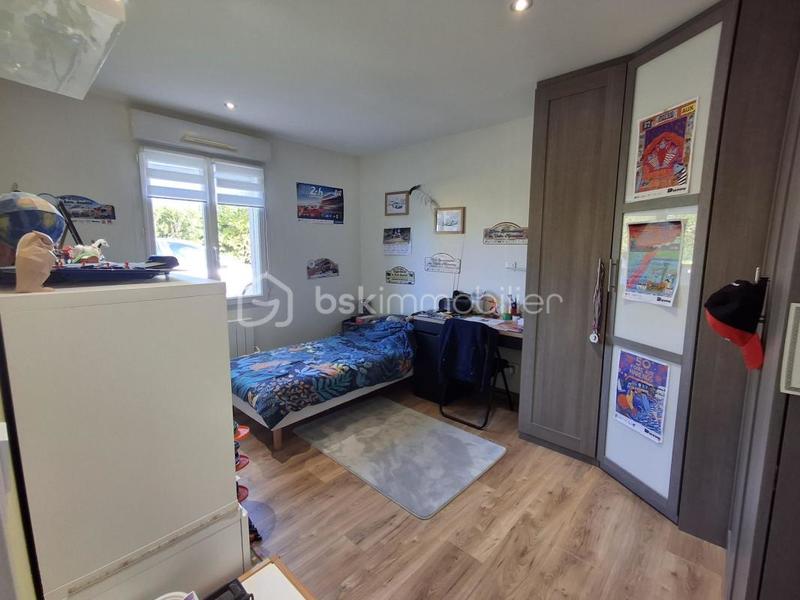 Pavillon - 100 m² - 5 pièces