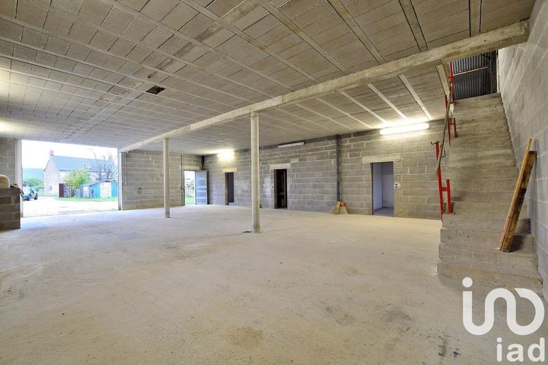 Maison - 410 m² - 6 pièces