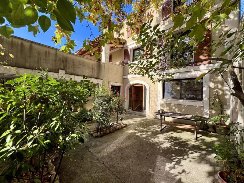 Maison de village - 245 m² - 8 pièces