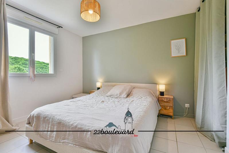 Pavillon - 174 m² - 7 pièces