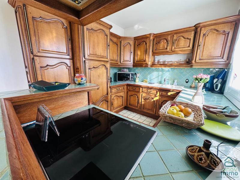 Maison - 177 m² - 8 pièces