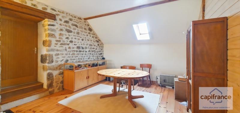 Maison - 210 m² - 7 pièces