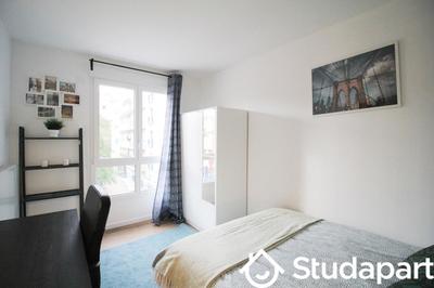 Chambre - 10 m² - 1 pièce